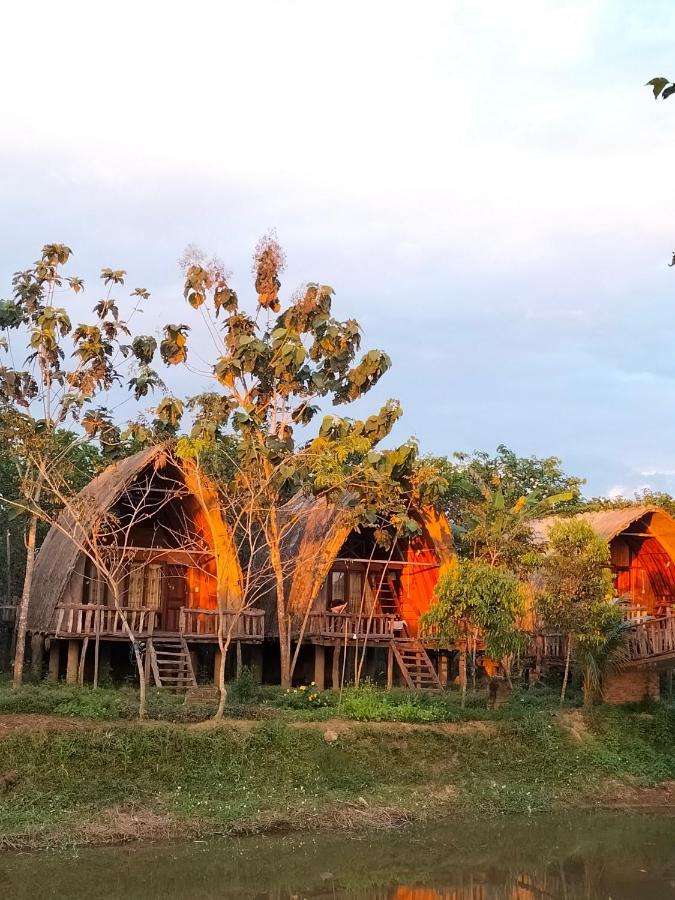 Rice Straw Green Lodge- Resort Quan Tom Eksteriør billede