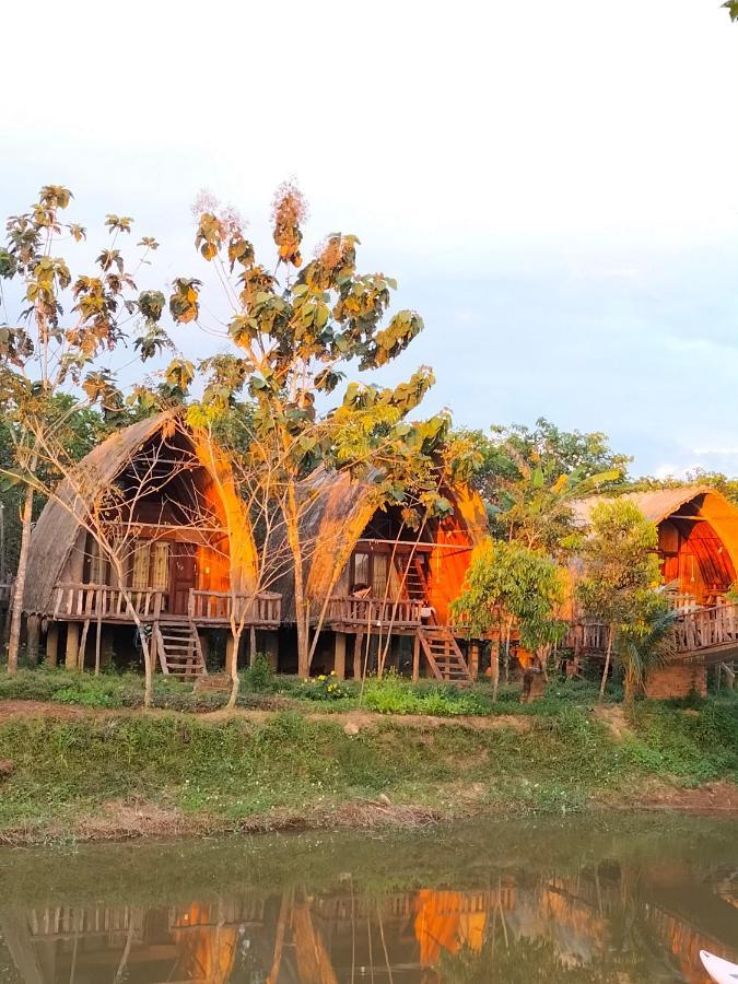 Rice Straw Green Lodge- Resort Quan Tom Eksteriør billede